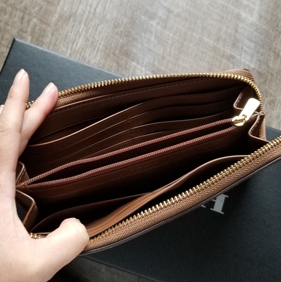 🔥LAST 1🔥NWT COACH SIGNATURE WALLET - Picture 4 of 8